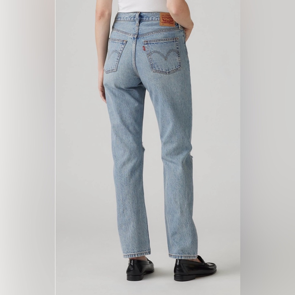Levi's Light Blue Straight Leg Women's Jeans